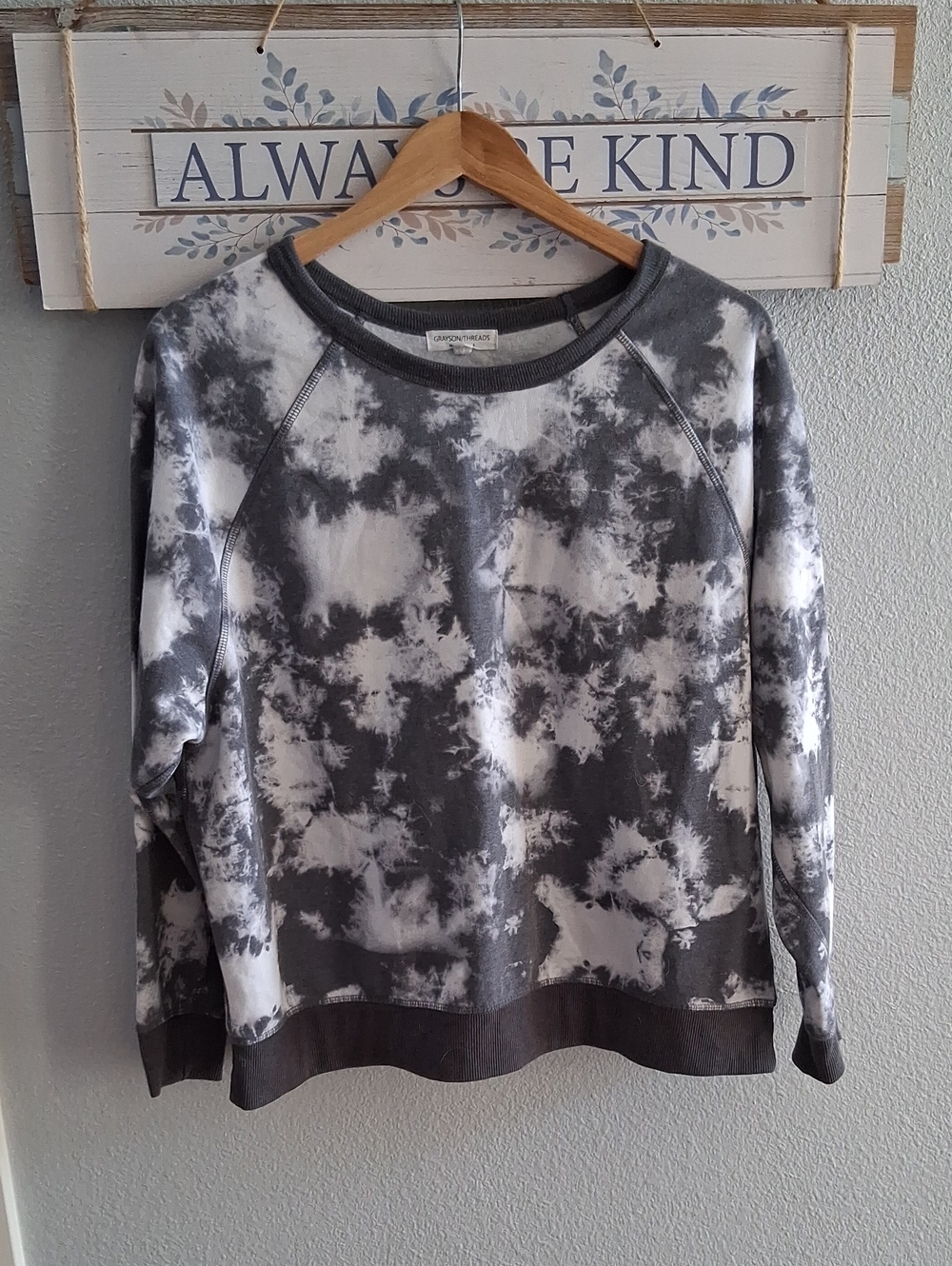 Grayson Threads sweat top